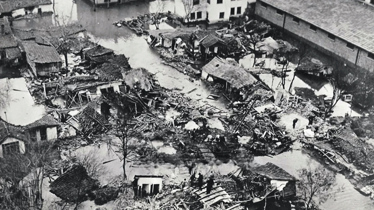 1950De Eskisehirdeki Sel Felaketi Eskisehirpostasi 23122024 1 Manset