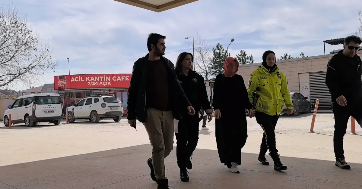 B U R S A C A R S A F G I Y I P G I T T I G I A B L A S I N I N E 599624 177484 Gencgazete