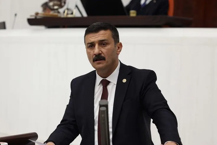 Bursa Milletvekili Tbmm’de Su İçti, Oruç Uyarısına Tepki Gösterdi! (3)