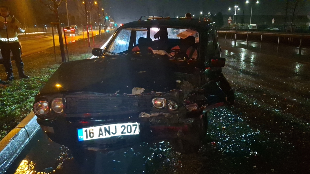 Genç Gazete Bursa Kayganlaşan Yol 1