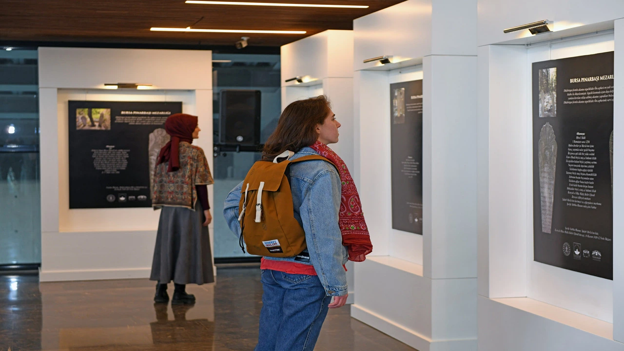 Genç Gazete Mezar Taşı 2