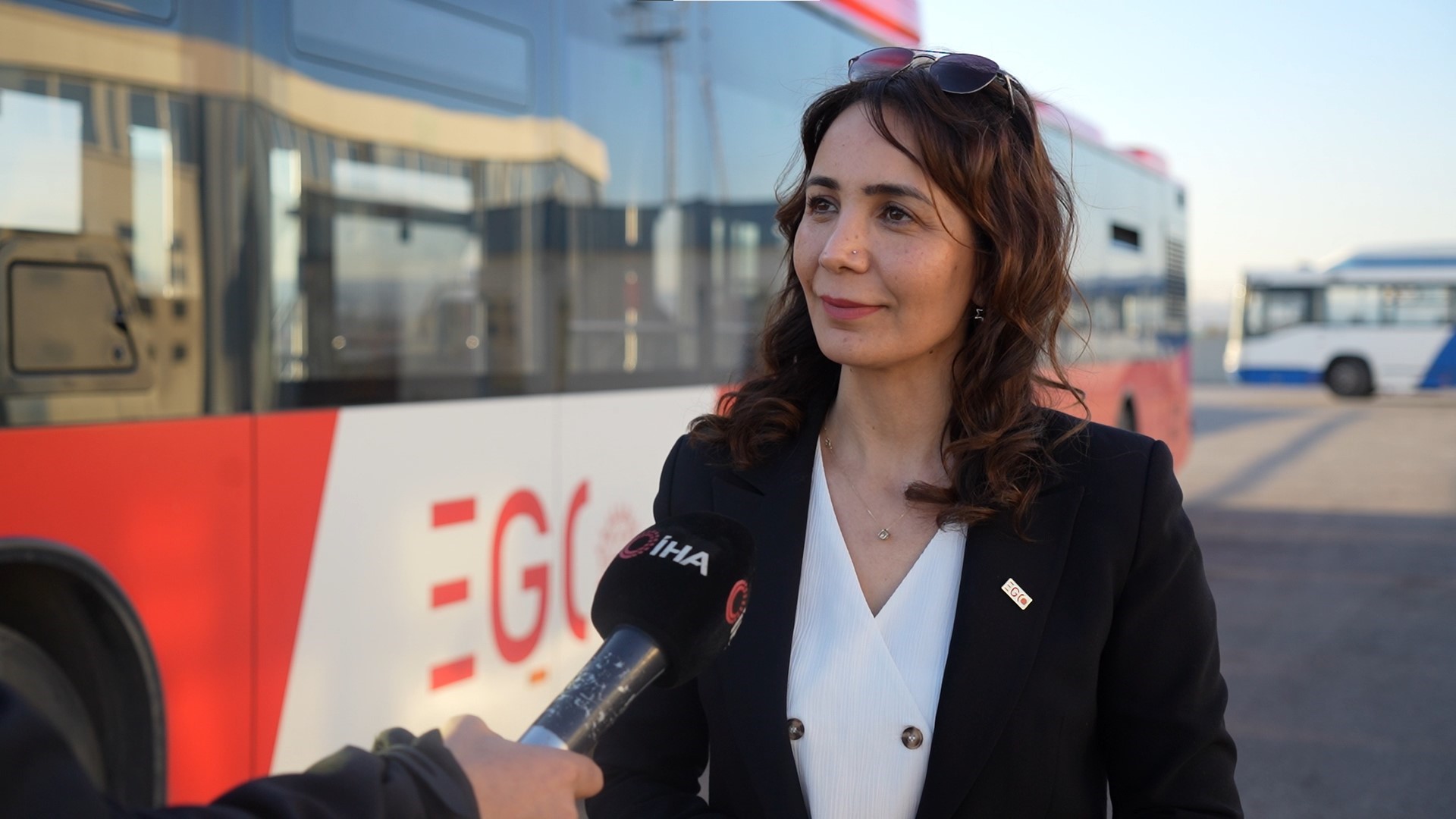 Gencgazete Halk Eğitimde Usta Öğretici Olan Kadın Otobüs Şoförü Oldu (4)