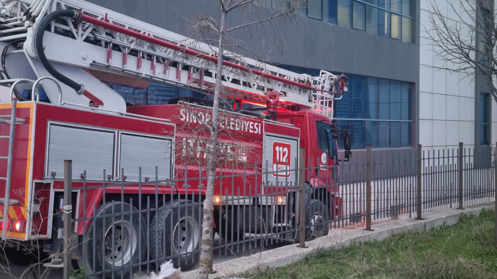 Hastane Çatısında İntihar Girişimi!