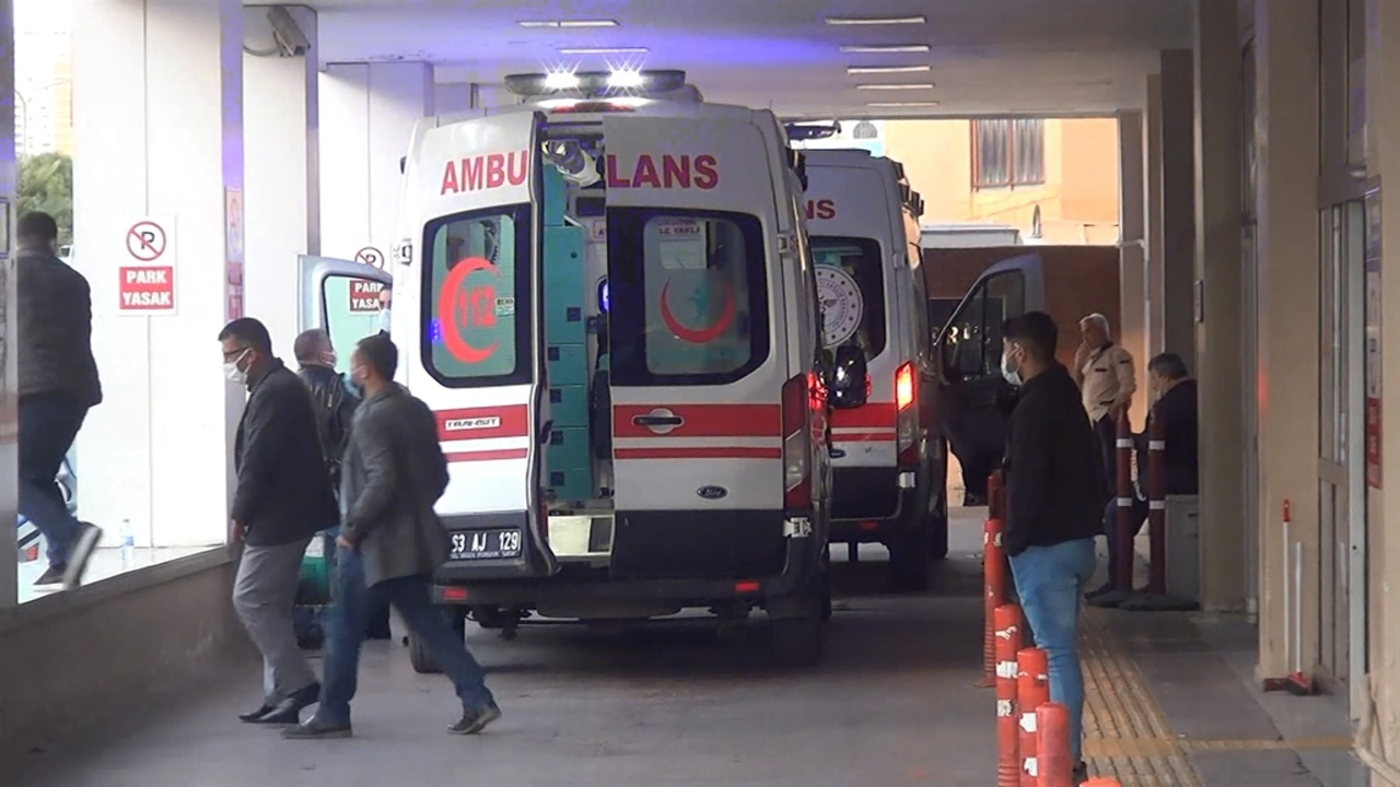 Genç Gazete 15 Bıçak Darbesi 1