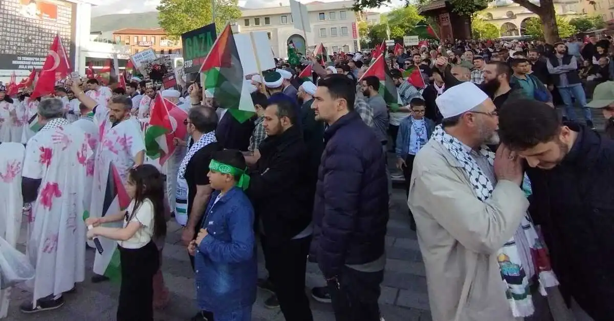 Genç Gazete Binlerce Bursalı Gazze İçin Meydanda Bir Araya Geldi 4