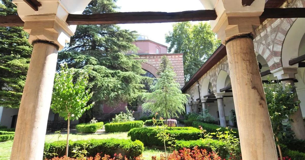 Genç Gazete Bursa’da 600 Yıllık Bir Medrese Nasıl Türk İslam Sanatına Açılan Bir Müzeye Dönüştü