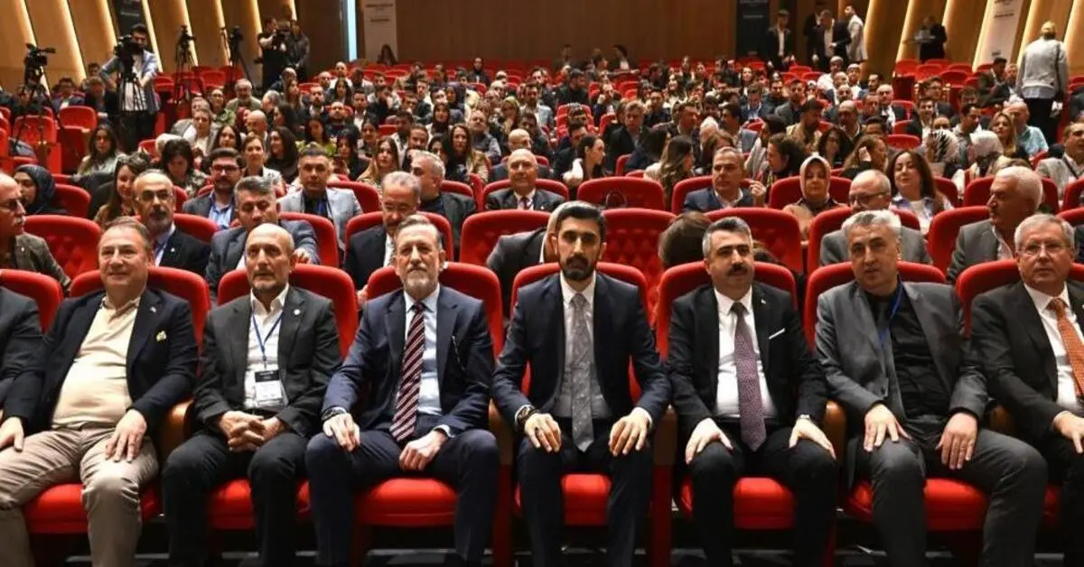 Genç Gazete Bursa'da Dirençli Kentler Zirvesi’nde Başkanlar Uyardı, Dakikalar Sonra Deprem Oldu 2