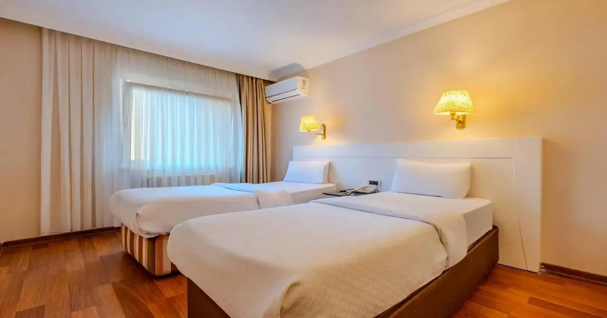Genç Gazete Tatili Kamp Kurarak Yapmak Mı, Yoksa Otelde Mi Geçirmek Daha Doğru Tatil Planı Yaparken Hangisini Seçmeli 1