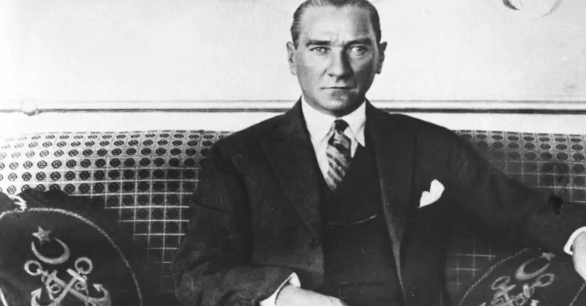 Genç Gazete Türkiye'nin Varlığı Dünyaya Bildirildi! Aynı Zamanda Türkiye’de Çalkantılı Günler Yaşandı! 30 Nisan Tarihte Bugün 5