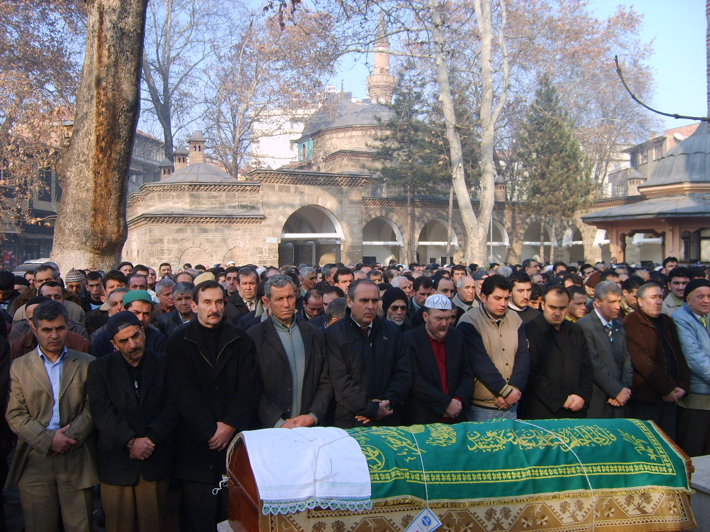 Gençgazete Vefat Cenaze Ölüm Mezarlık Kabir 10 Nisan 2025 (1)