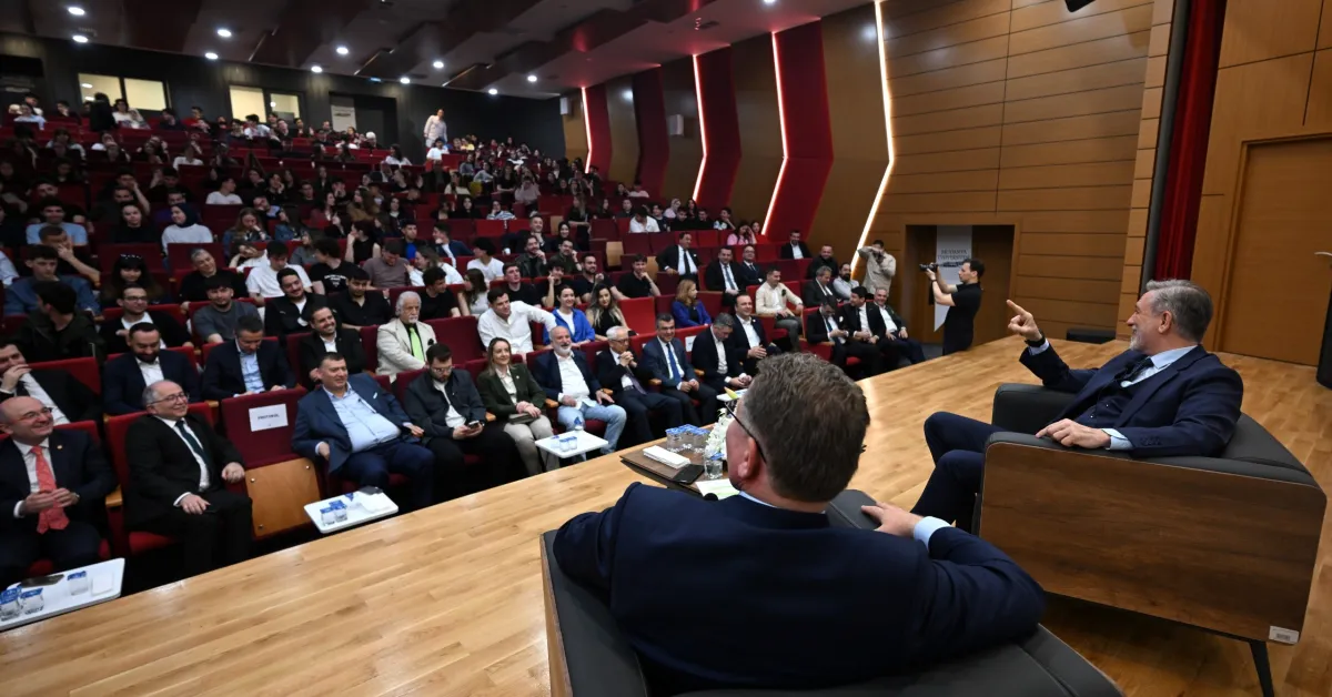 İbrahim Burkay Mudanya Üniversitesi'nde Gençlere İlham Verdi Şehir Fonu Kuruluyor (3)