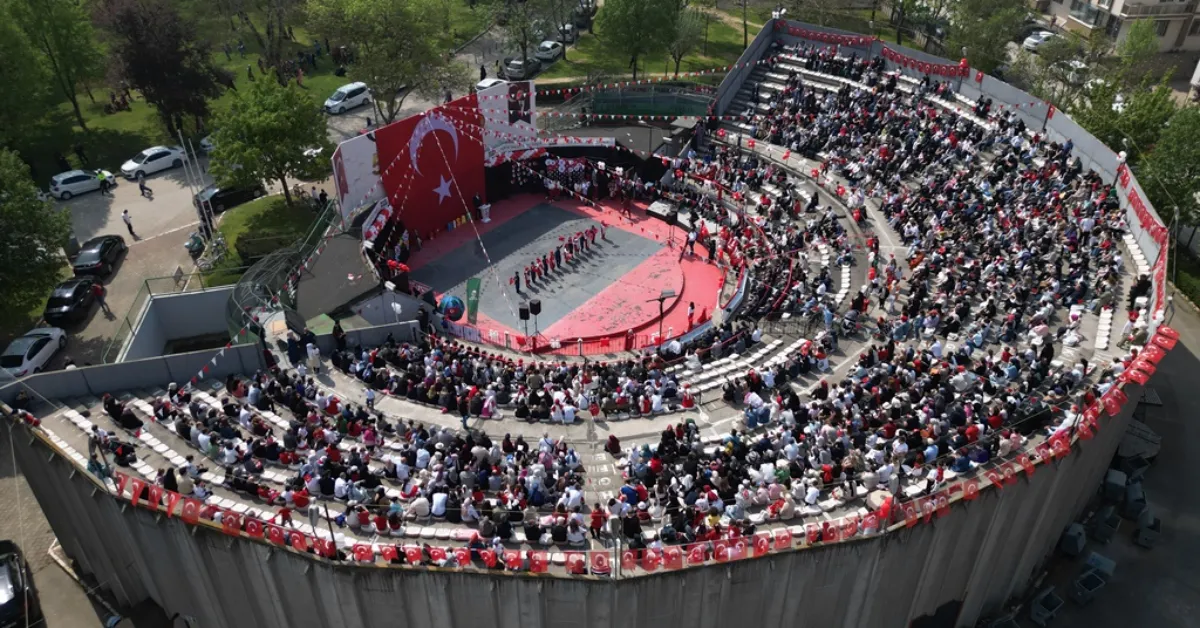 İnegöl 23 Nisan Ulusal Egemenlik Ve Çocuk Bayramı'nı Coşkuyla Kutladı (8)
