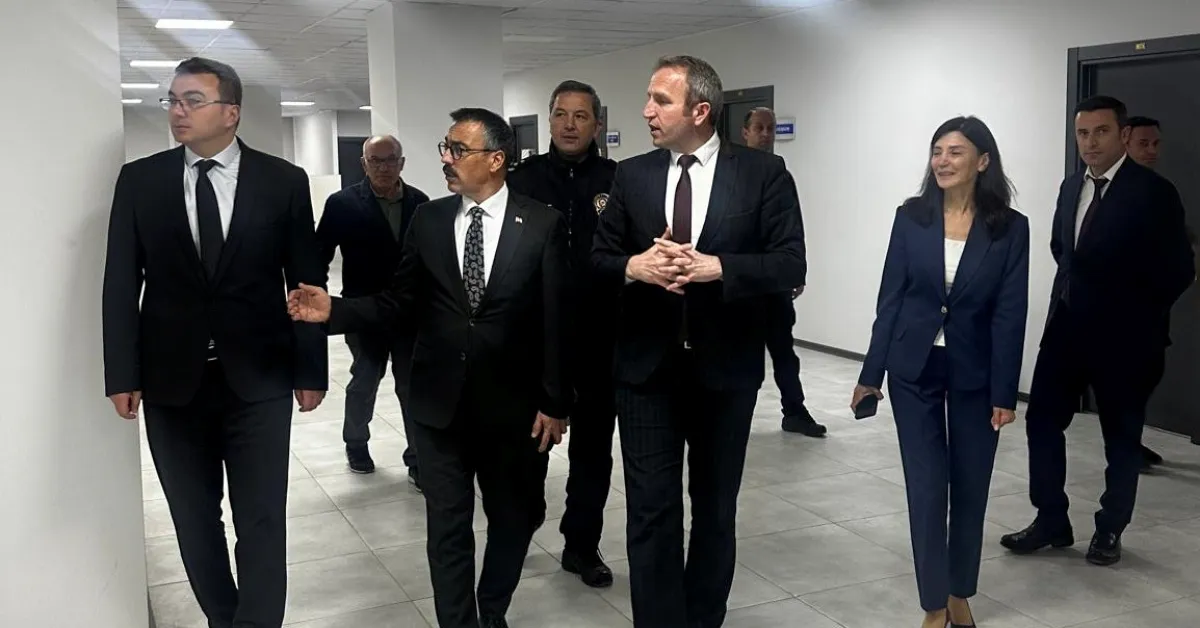 İnegöl Kaymakamı Arslan, Yeni Hizmet Binasını Ziyaret Etti (1) Gencgazete