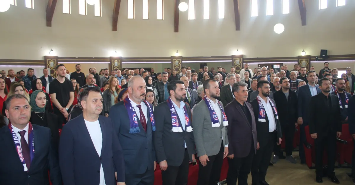 İnegöl Orhaniye Kadın Voleybol Takımı'nda Özgür Gürbüz Dönemi Başladı (4)