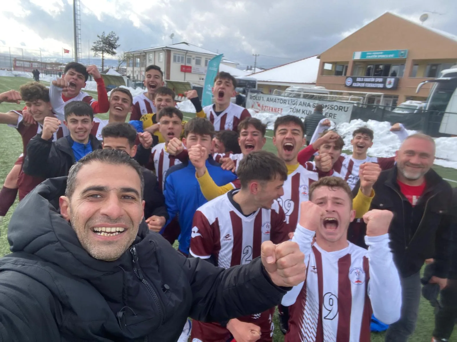 İnegöl Spor Lisesi, Final Biletini Kazandı! (1)