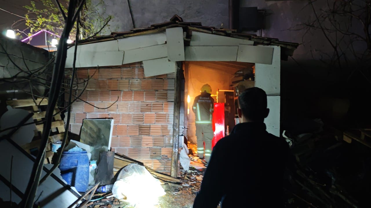 İnegöl’de Kazan Patlaması Restoranı Yerle Bir Etti (3)