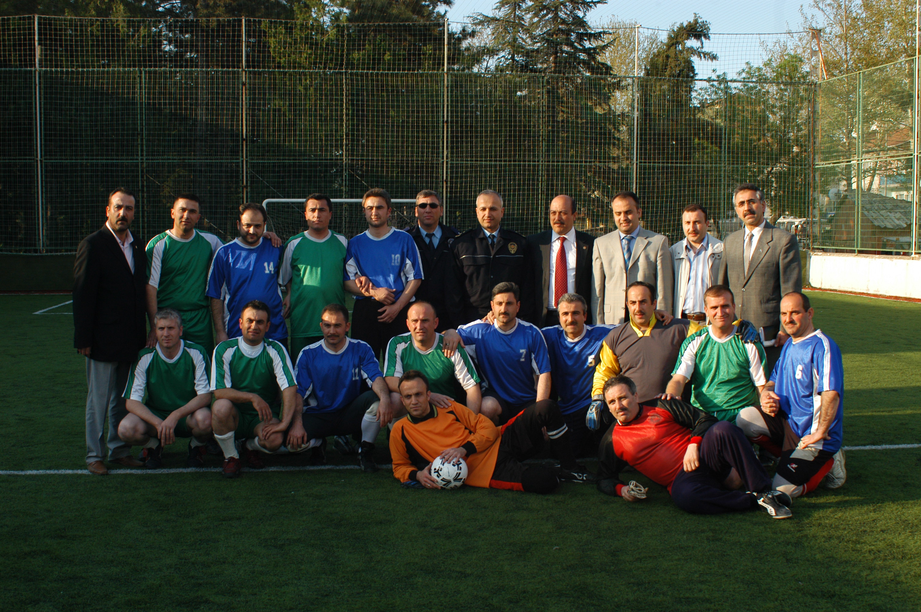 İnegöl’de Kurumlar Arası Halı Saha Turnuvası Sona Erdi 2007 Arsiv Haber (6)