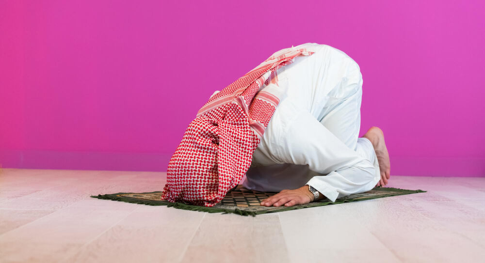 İş Elbisesiyle Namaz Kılınır Mı Kısa Kollu Gömlekle Namaz Namaz Kılmak Gencgazete (3)