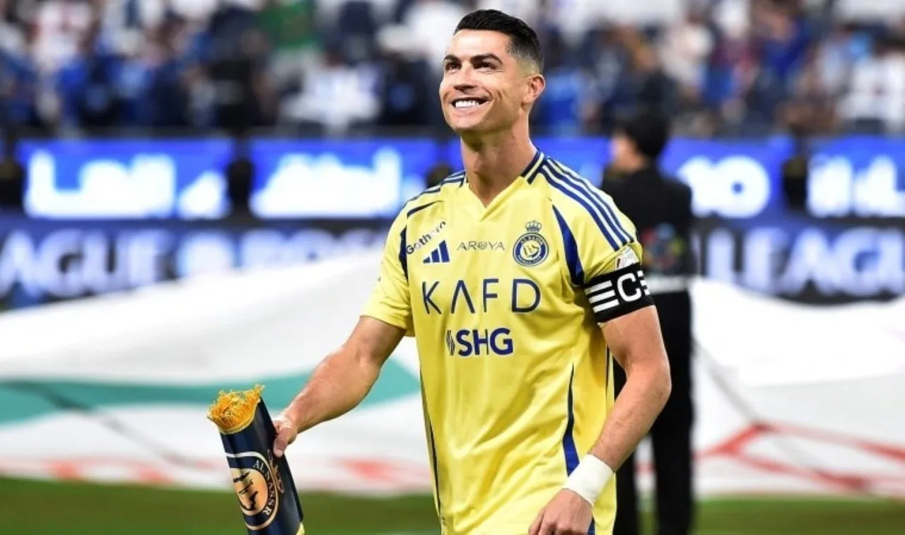 İspanyollar Duyurdu Cristiano Ronaldo 2 Yıllık İmzayı Atıyor! (1)