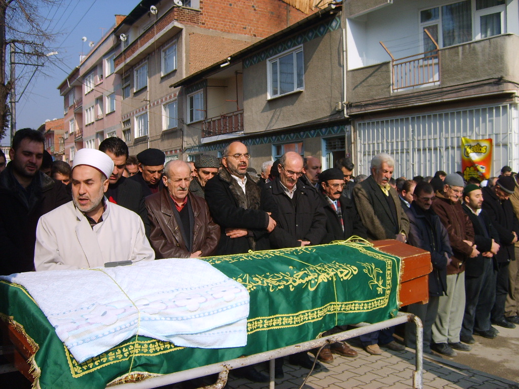 Vefat Edenler Cenaze Bayram Inegöl (2)