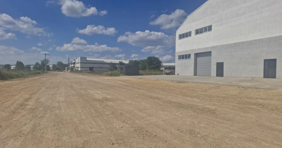 Akhisar Sanayi Bölgesi’nde Yol Sorunu Büyüyor Esnaf Asfalt Bekliyor (2)