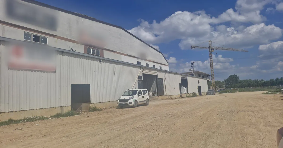 Akhisar Sanayi Bölgesi’nde Yol Sorunu Büyüyor Esnaf Asfalt Bekliyor (3)