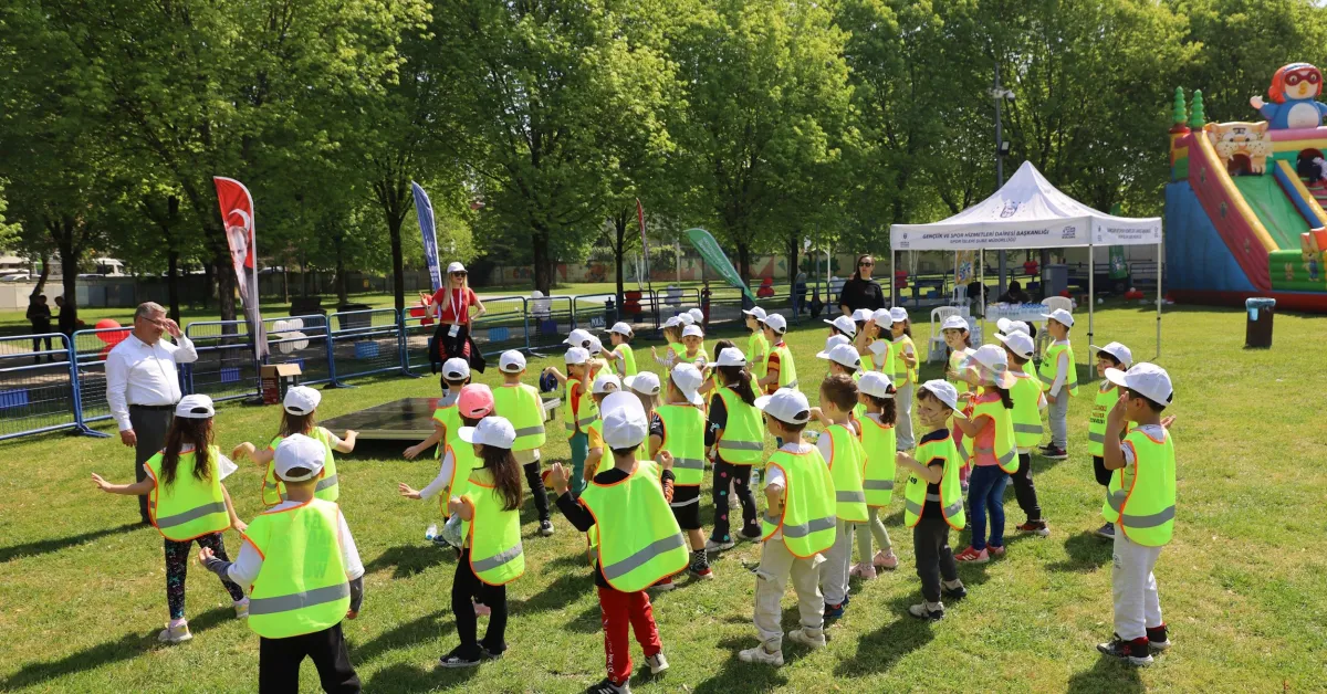 Bursa Uluslararası Spor Festivali'nde Minikler İçin Renkli Anaokulu Şenliği Düzenlendi (3)