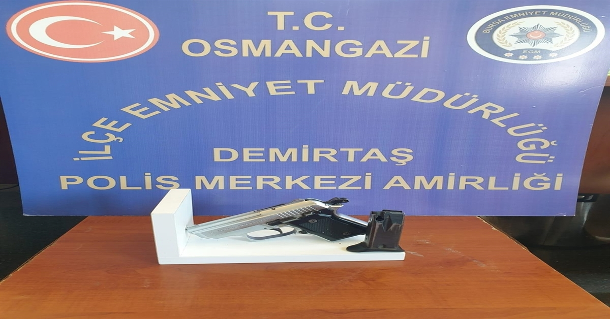 Bursa'da 3 İlçede Eş Zamanlı Operasyonda 14 Şüpheli Gözaltına Alındı 2