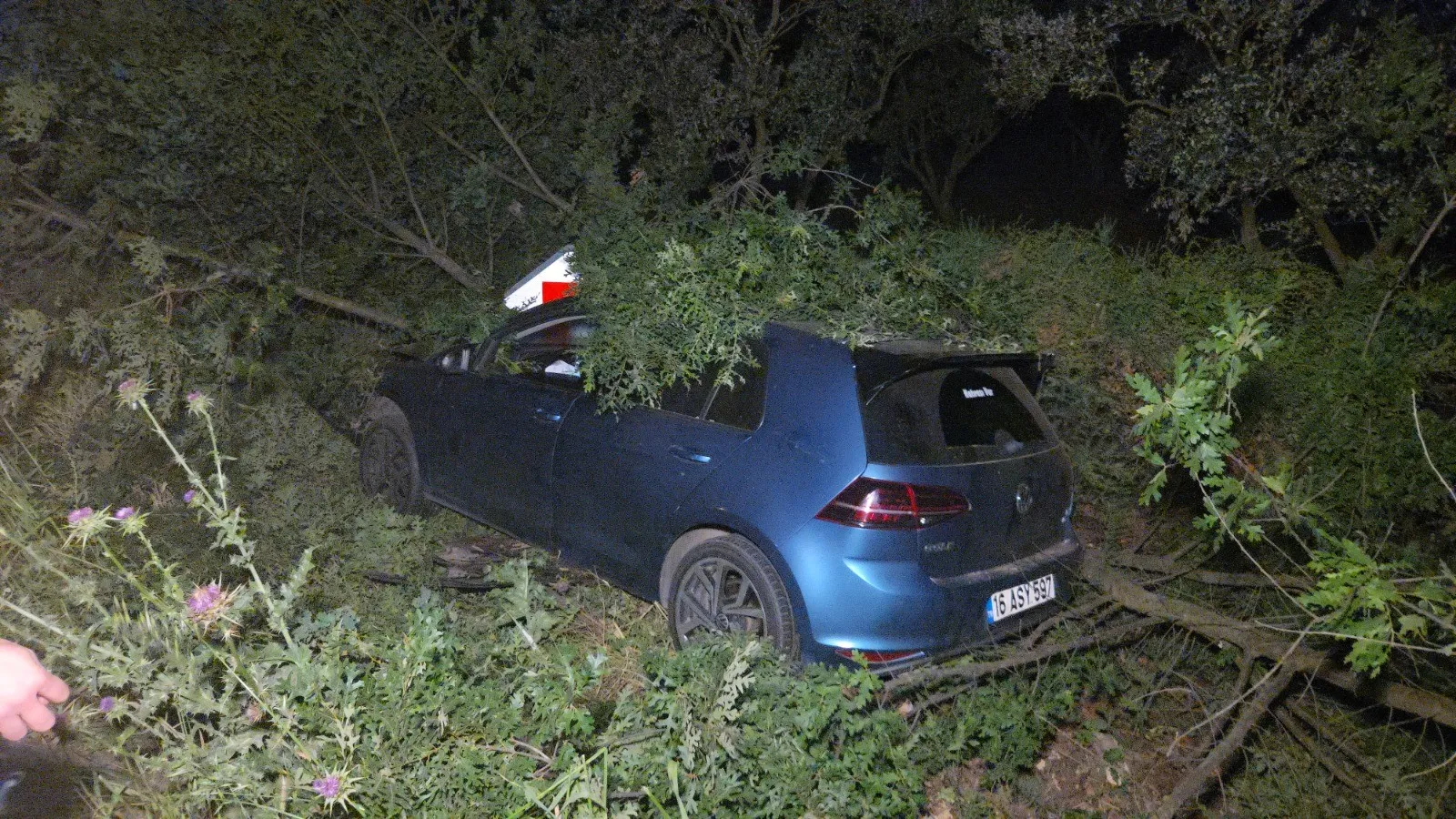 Bursa’da Ehliyetsiz Sürücü Kazaya Karıştı (4)