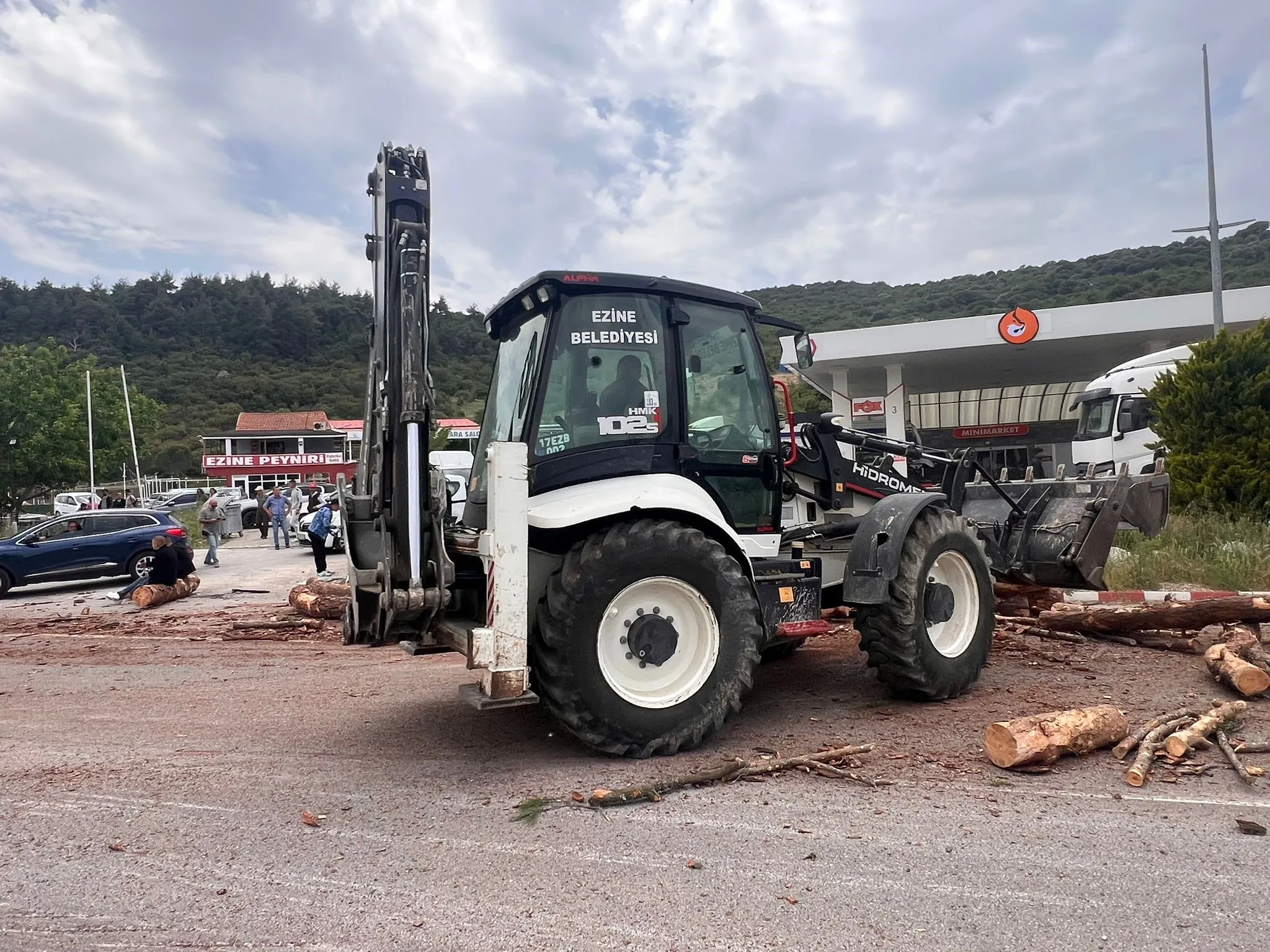 Çanakkale'de Katliam Gibi Kaza Çok Sayıda Ölü Ve Yaralı Var! (3)
