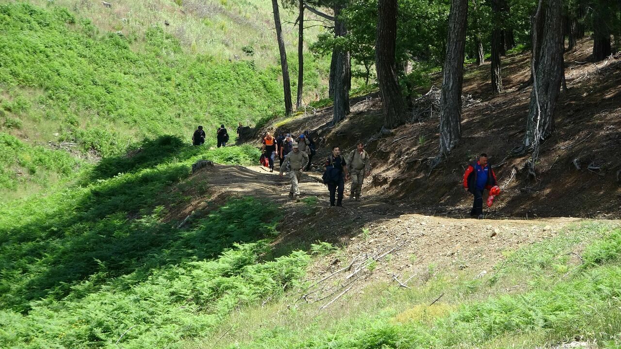 Doğa Yürüyüşünde Kaybolan Müdür Yardımcısı 27 Saat Sonra Ölü Bulundu! (2)