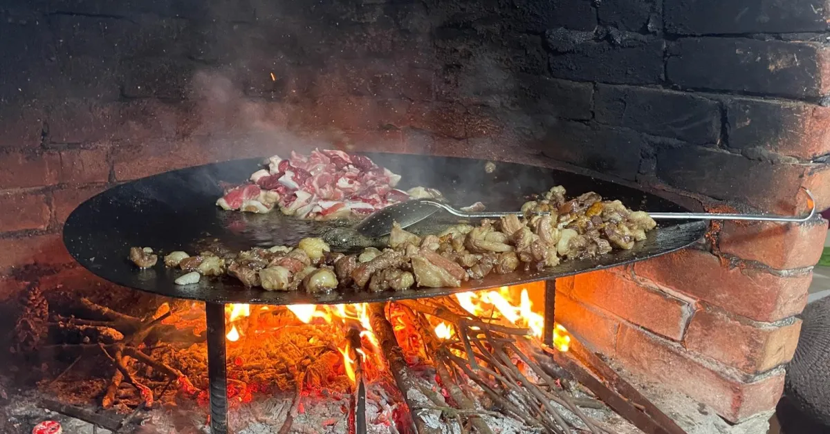 Dualı Güveçlerden Yemek Için Akın Akın Geliyorlar (1)