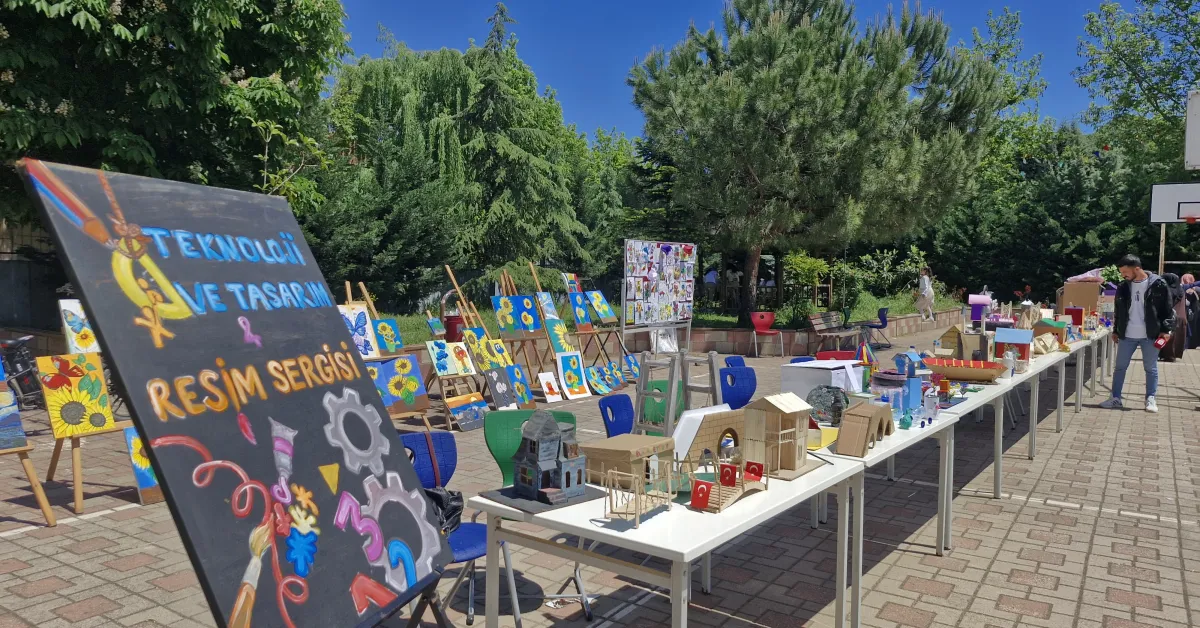 Erdem Beyazıt İmam Hatip Ortaokulu'nda Şenlik Coşkusu Yaşandı (4)