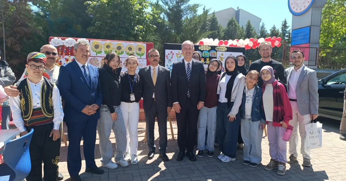 Erdem Beyazıt İmam Hatip Ortaokulu'nda Şenlik Coşkusu Yaşandı (6)