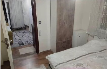 Evini Aparta Çevirip, Prizlere Gizli Kamera Yerleştirdi (2)