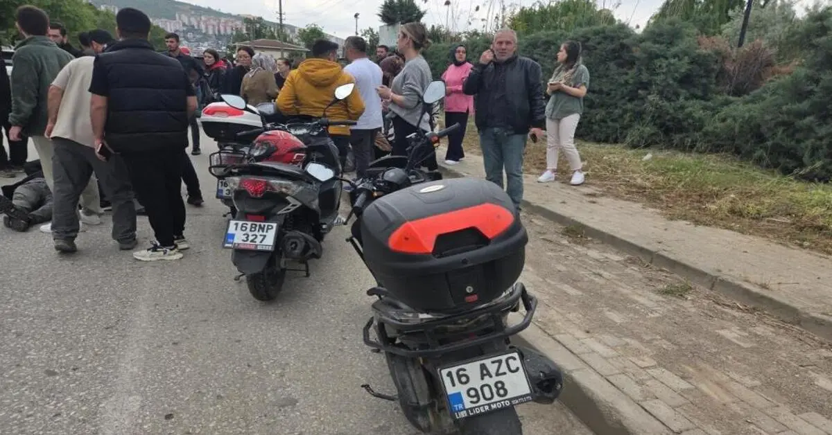 Genç Gazete Bursa'da İki Motosiklet Çarpıştı Baba Ve Oğlu Yaralandı 1