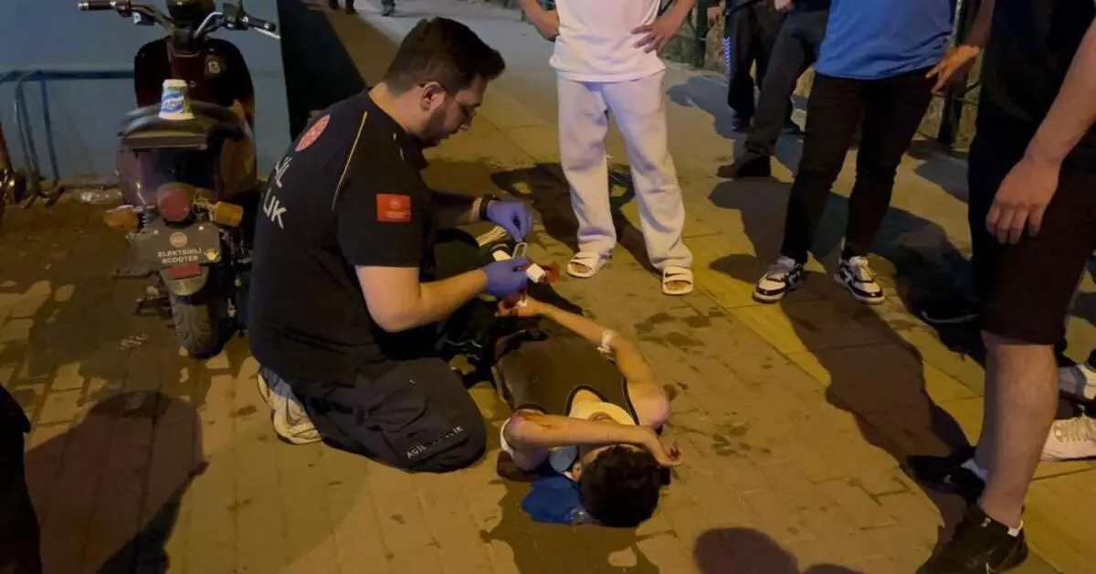 Genç Gazete Bursa’da Metro Önündeki Tartışma Kanlı Bitti 3 Yaralı 11