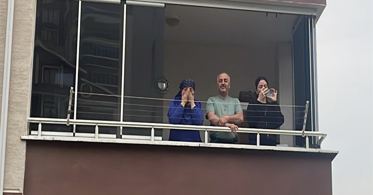 Genç Gazete Bursa'da Öğrencilerden Hasta Öğretmenlerine Duygu Dolu Ziyaret 1