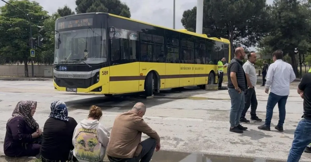 Genç Gazete Bursa’da Otobüsün Altına Giren 18 Yaşındaki Motosikletli Hayatını Kaybetti 2