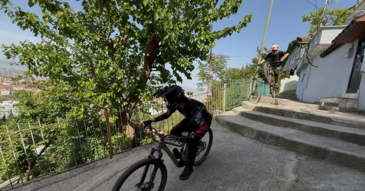 Genç Gazete Bursa'da Türkiye’nin İlk Urban Downhill Yarışı Nefes Kesti 2