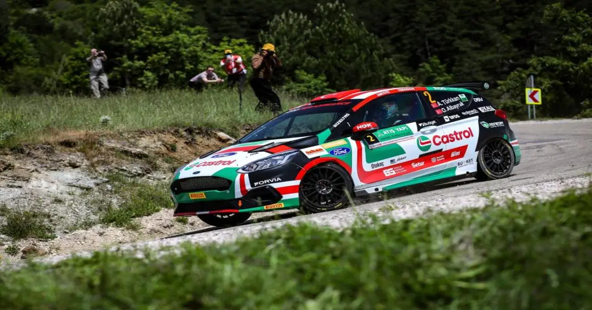 Genç Gazete Castrol Ford Team Türkiye, Yeşil Bursa Rallisi’nden Markalar Kupası Ile Döndü