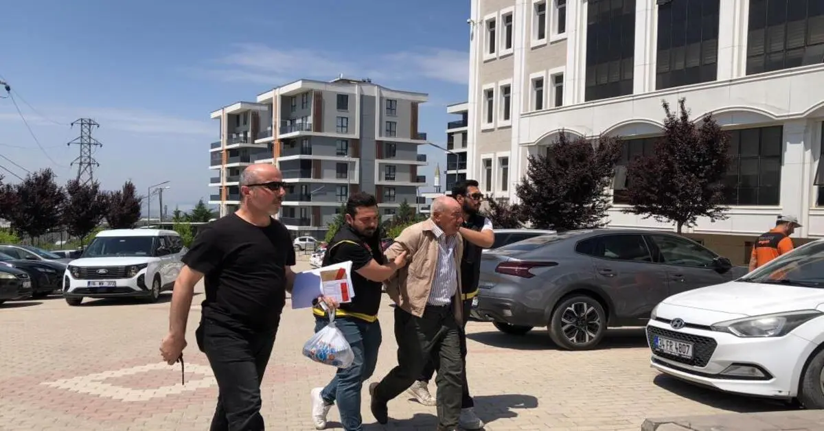 Genç Gazete Gemlik'teki Cinayet Zanlısı Adliyeye Sevk Edildi