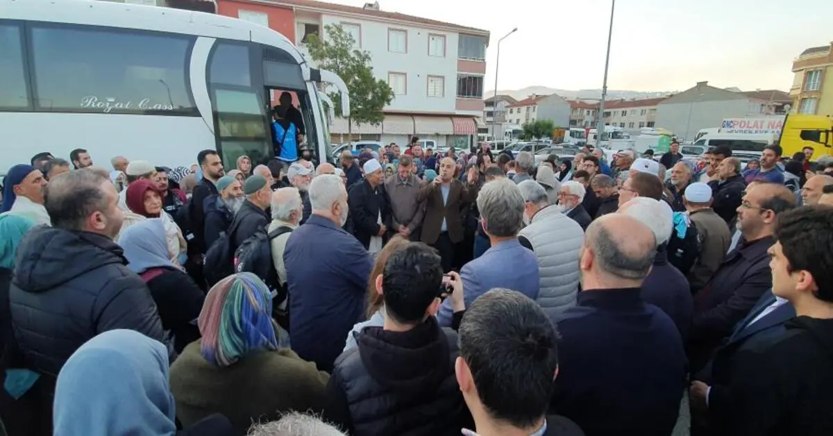 Genç Gazete Gemlik’ten 47 Hacı Adayı, Kutsal Topraklara Dualarla Uğurlandı 1
