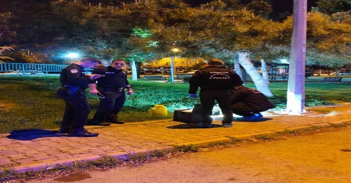 Genç Gazete İki Genç Borç Alacak Kavgasında Birbirlerini Bıçakladılar 2