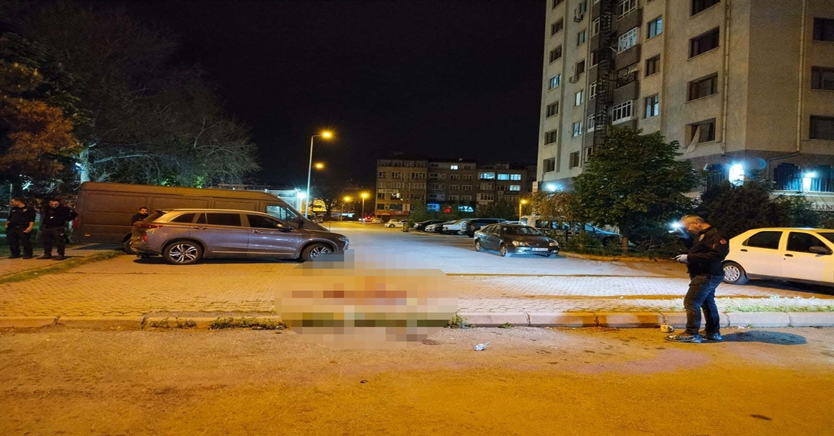 Genç Gazete İki Genç Borç Alacak Kavgasında Birbirlerini Bıçakladılar