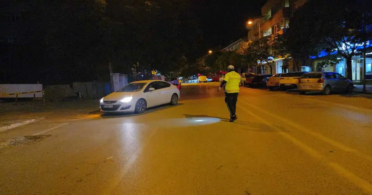 Genç Gazete İnegöl’de Alkol Ve Ehliyet Denetimi Sürücülere Ceza Yağdı