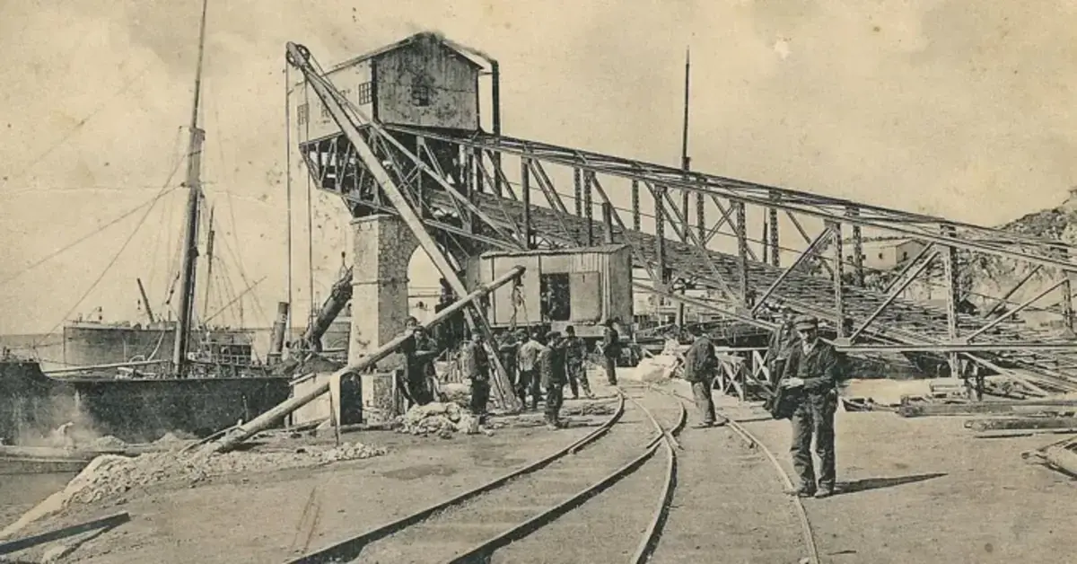 Genç Gazete Karamanoğlu Mehmet Bey, Türkçeyi Resmi Dil Yaptı! Soma'da Tarihin En Acı Maden Faciası Yaşandı! 13 Mayıs Tarihte Bugün! 4