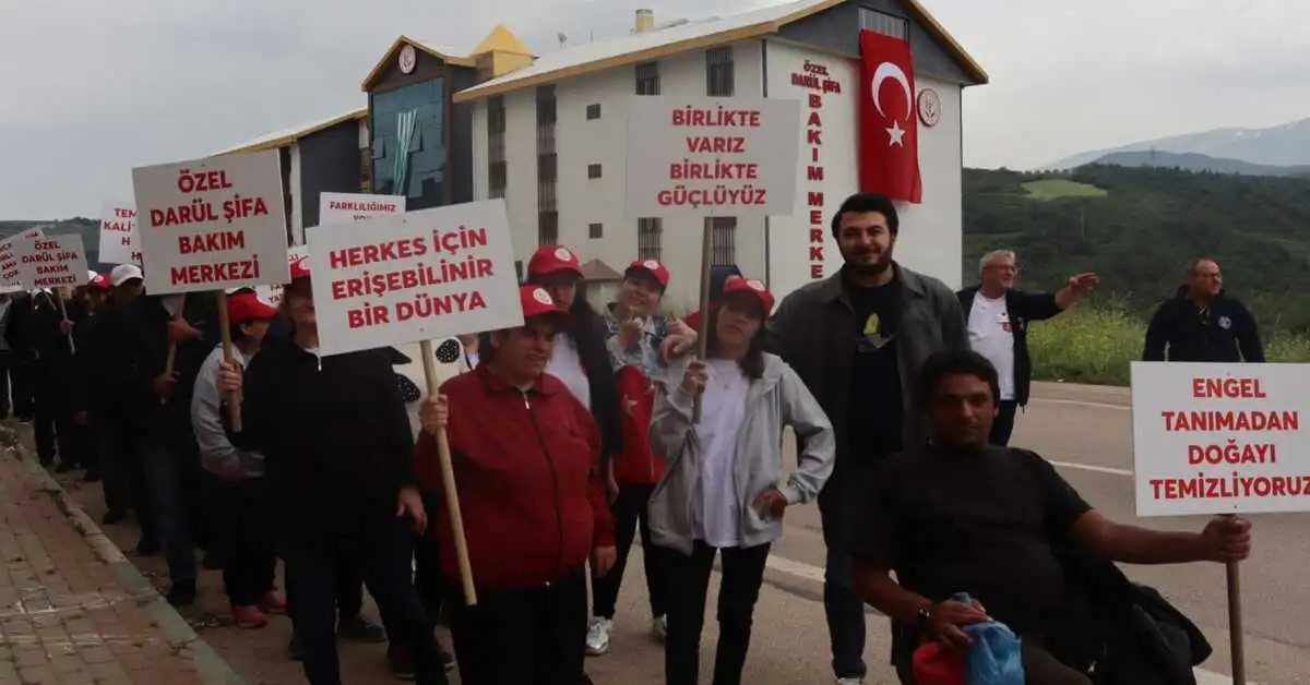 Genç Gazete Kestel'deki Darülşifa Bakım Merkezi'nde Engelli Bireylerden Anlamlı Farkındalık Günü Etkinliği 1