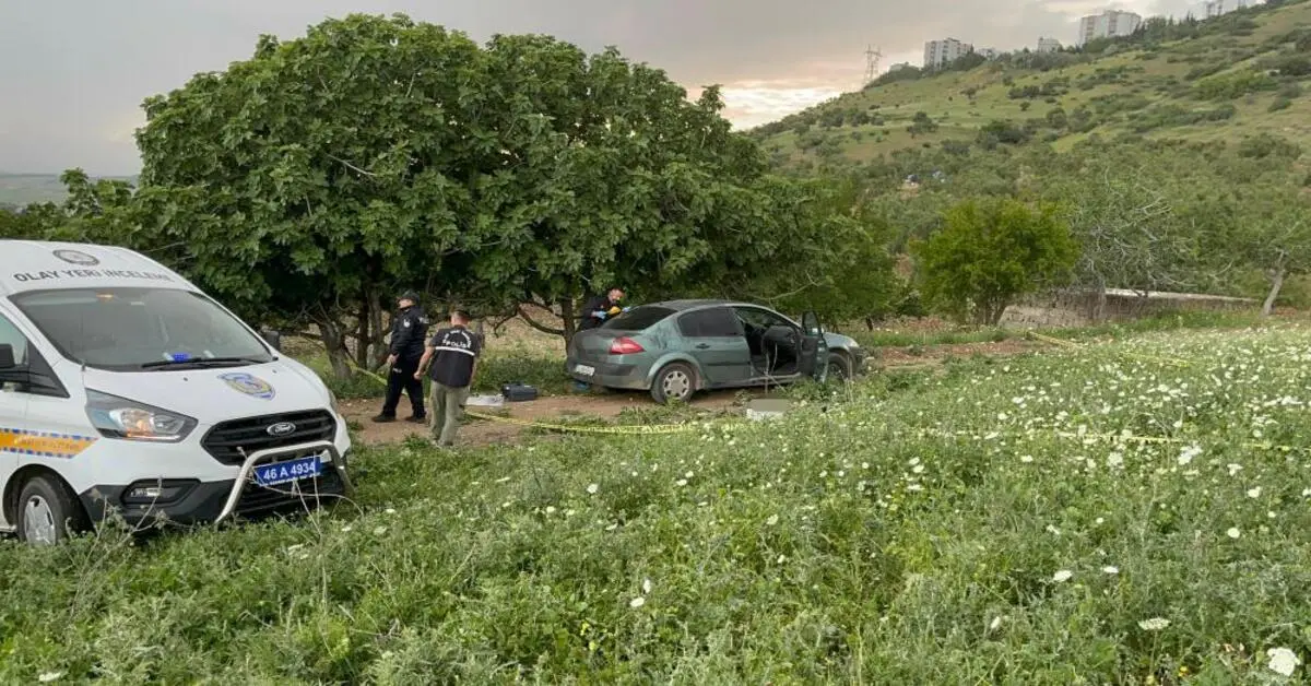 Genç Gazete Otomobilinde Tüfekle Öldürülmüş Halde Bulundu