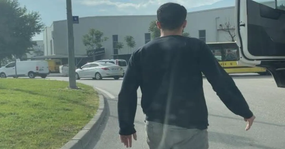 Genç Gazete Trafikte Korku Dolu Anlar! Tır Sürücüsünden Çirkin Hareketler 1